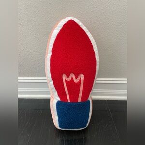 Wondershop Reversible
Christmas Light Bulb
Novelty Throw Pillow Red/ Blue